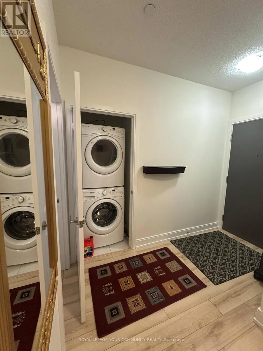 515B - 9600 YONGE STREET