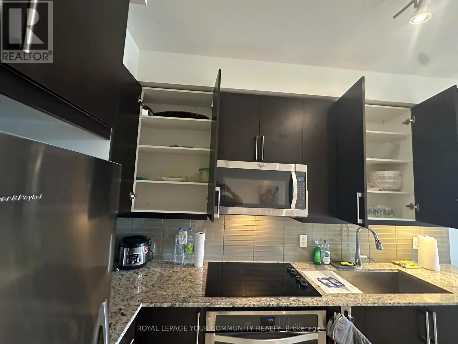 515B - 9600 YONGE STREET