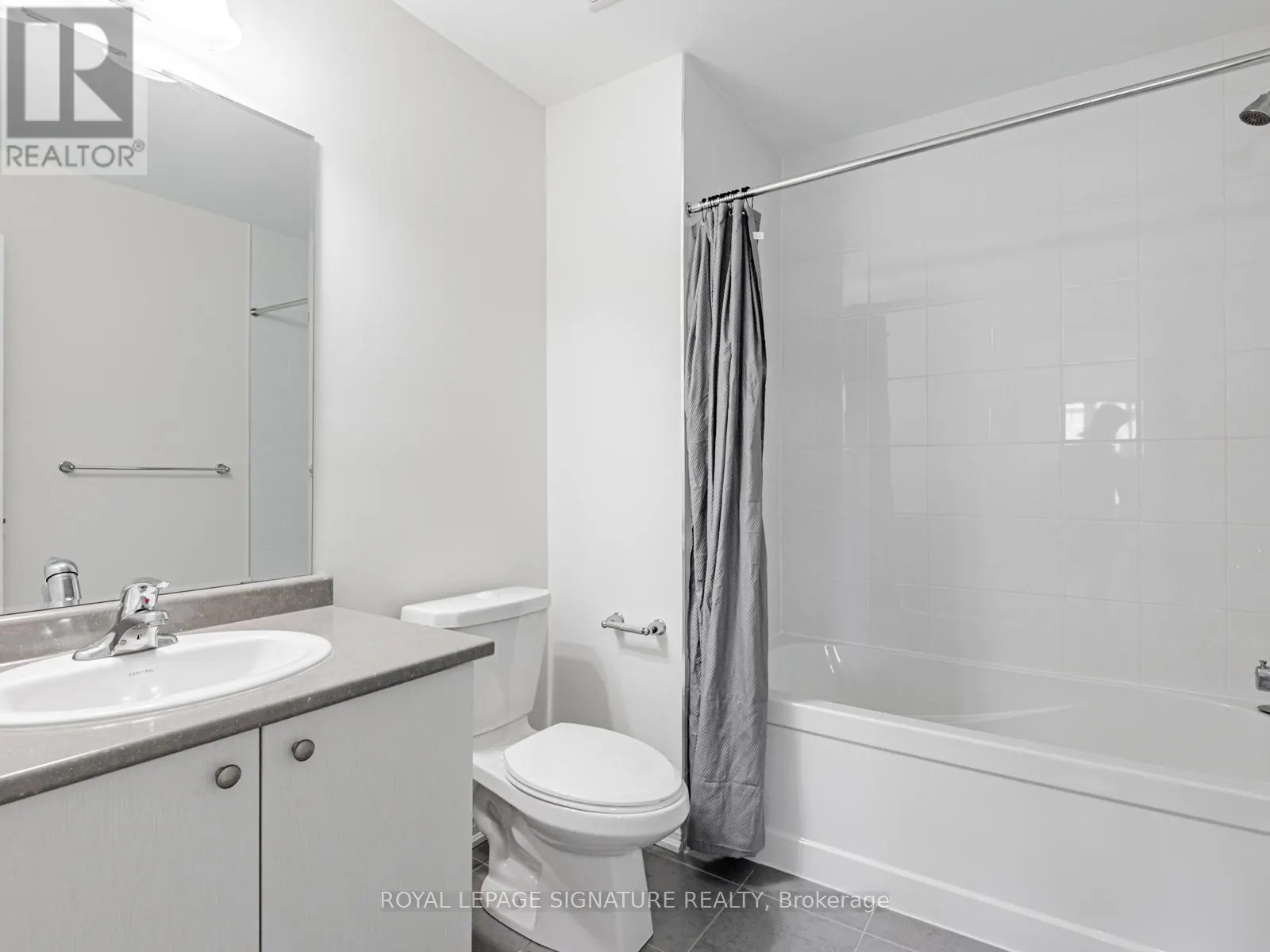114 THOMAS FRISBY JR CRESCENT