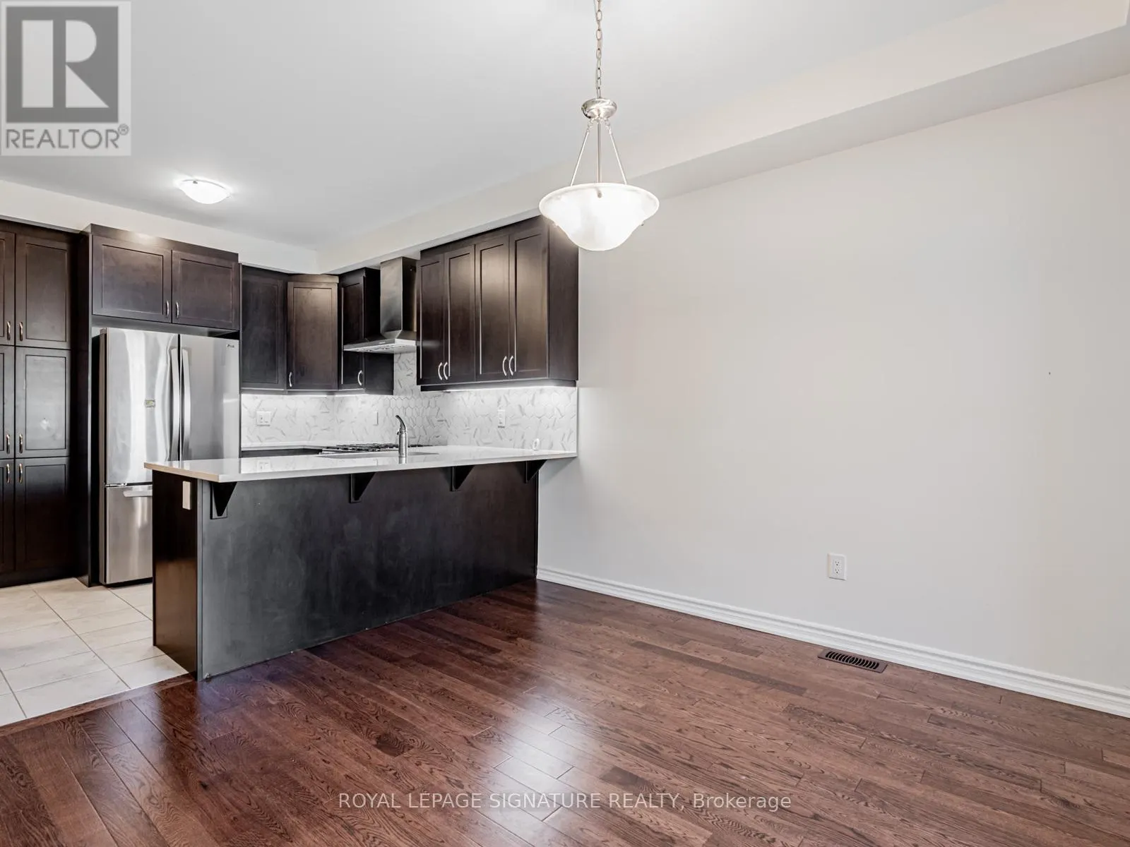 114 THOMAS FRISBY JR CRESCENT