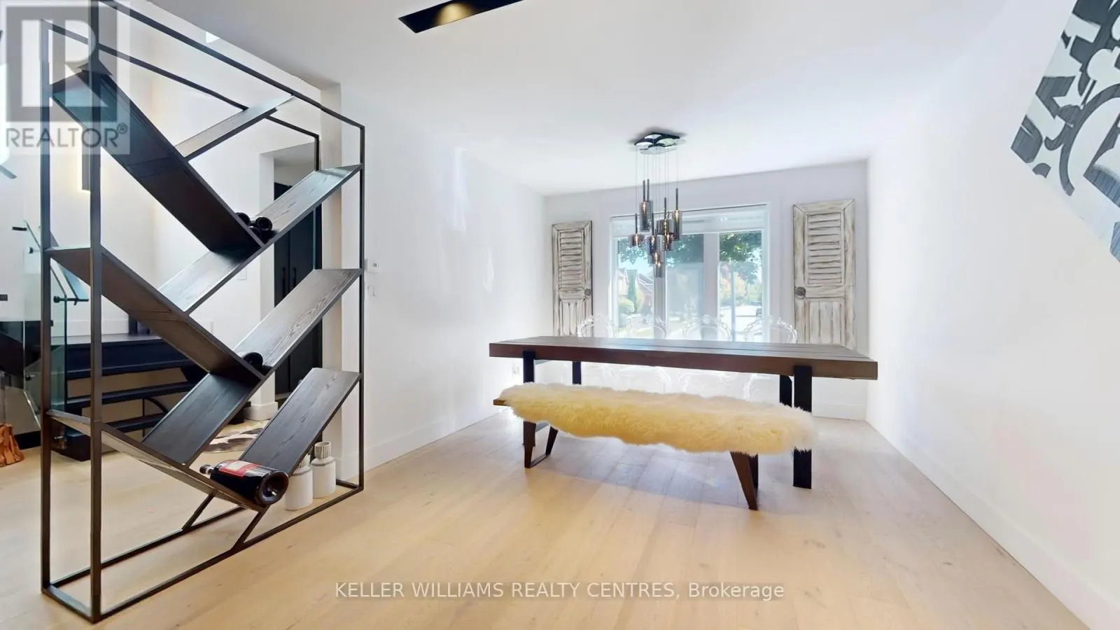 280 KENNEDY STREET W