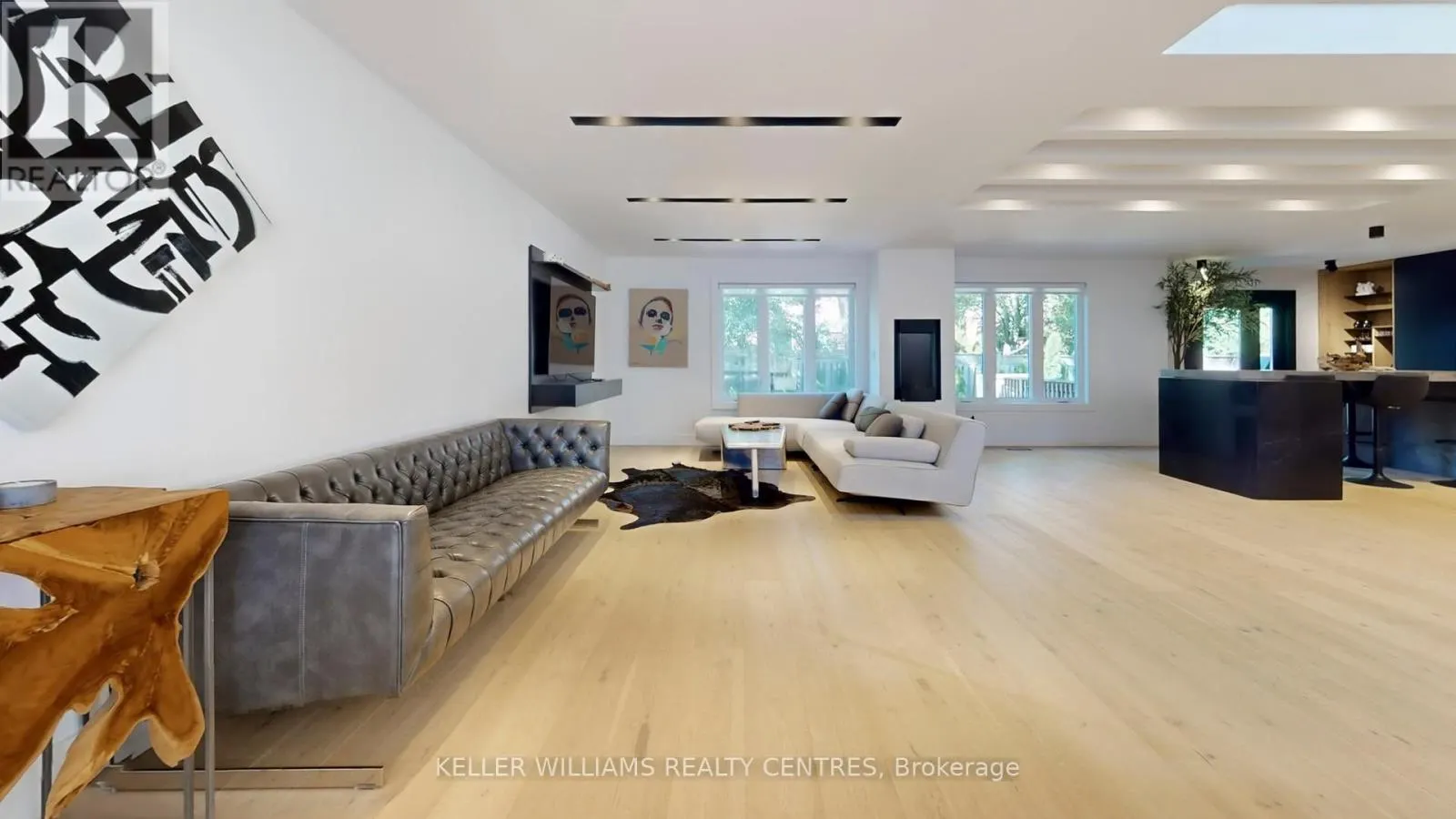 280 KENNEDY STREET W
