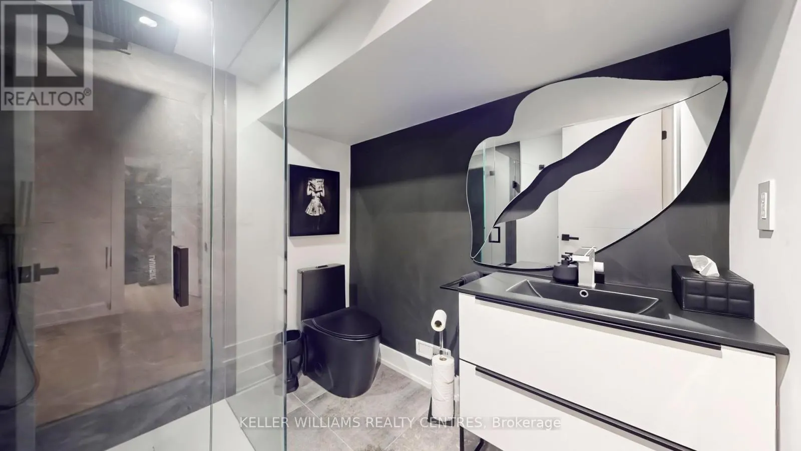 280 KENNEDY STREET W