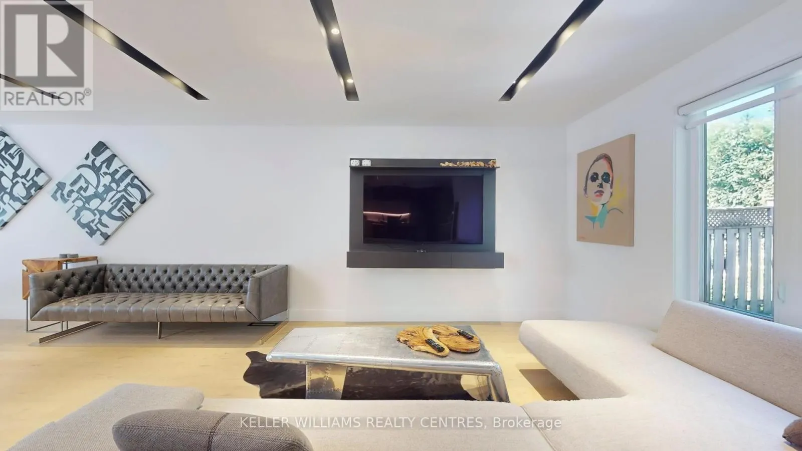 280 KENNEDY STREET W