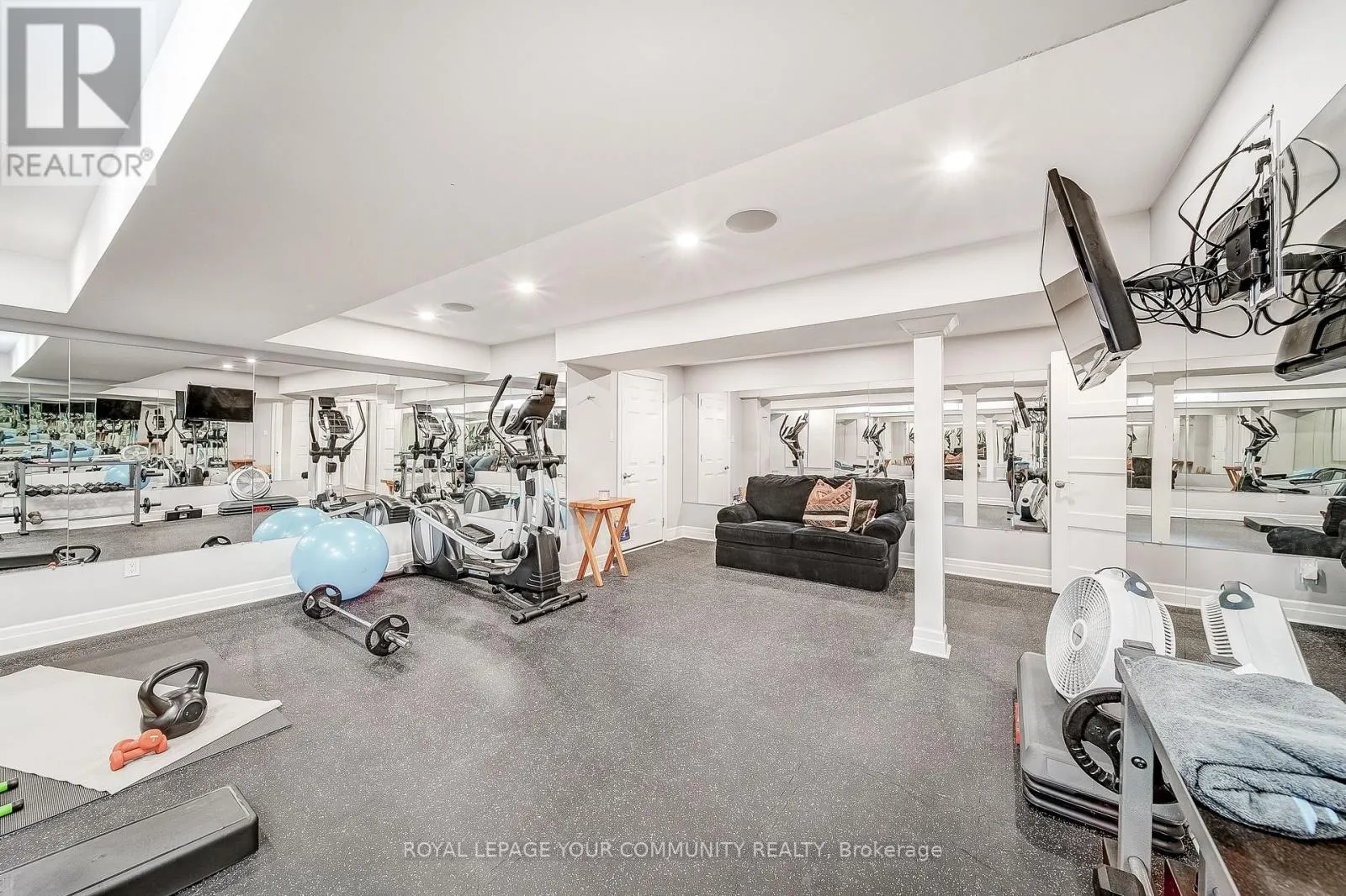 145 TONNER CRESCENT
