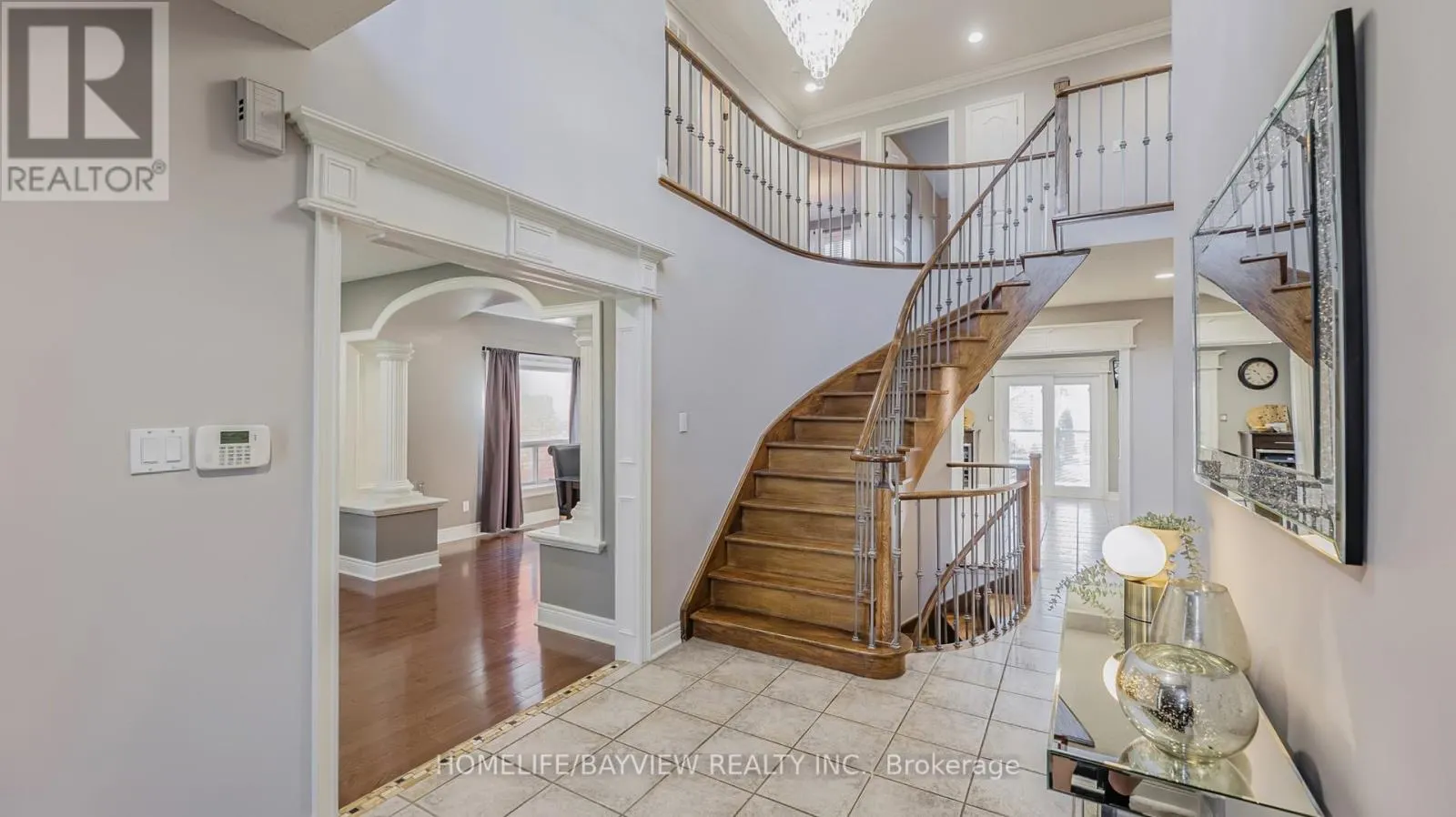 372 GREENOCK DRIVE