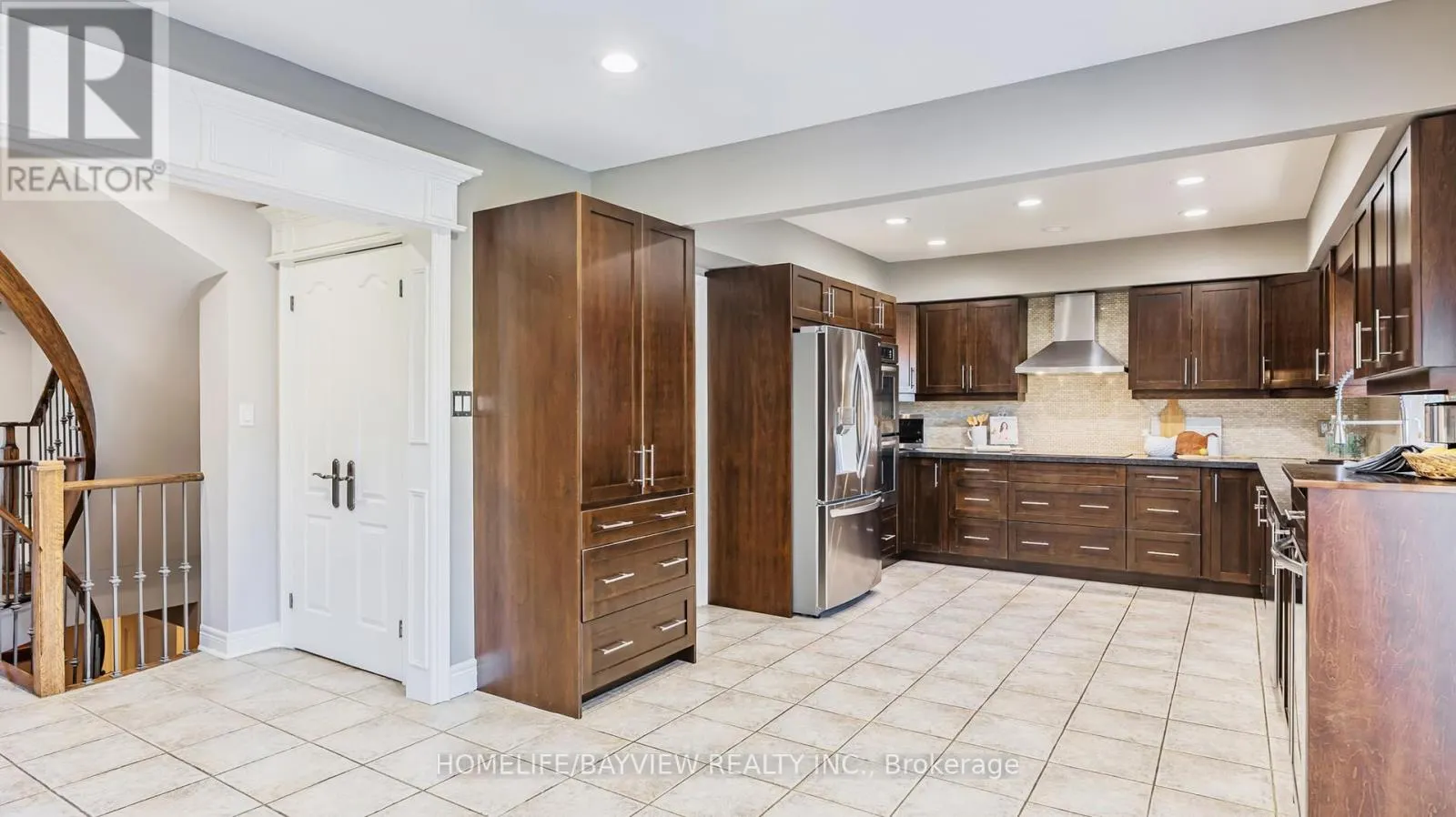 372 GREENOCK DRIVE