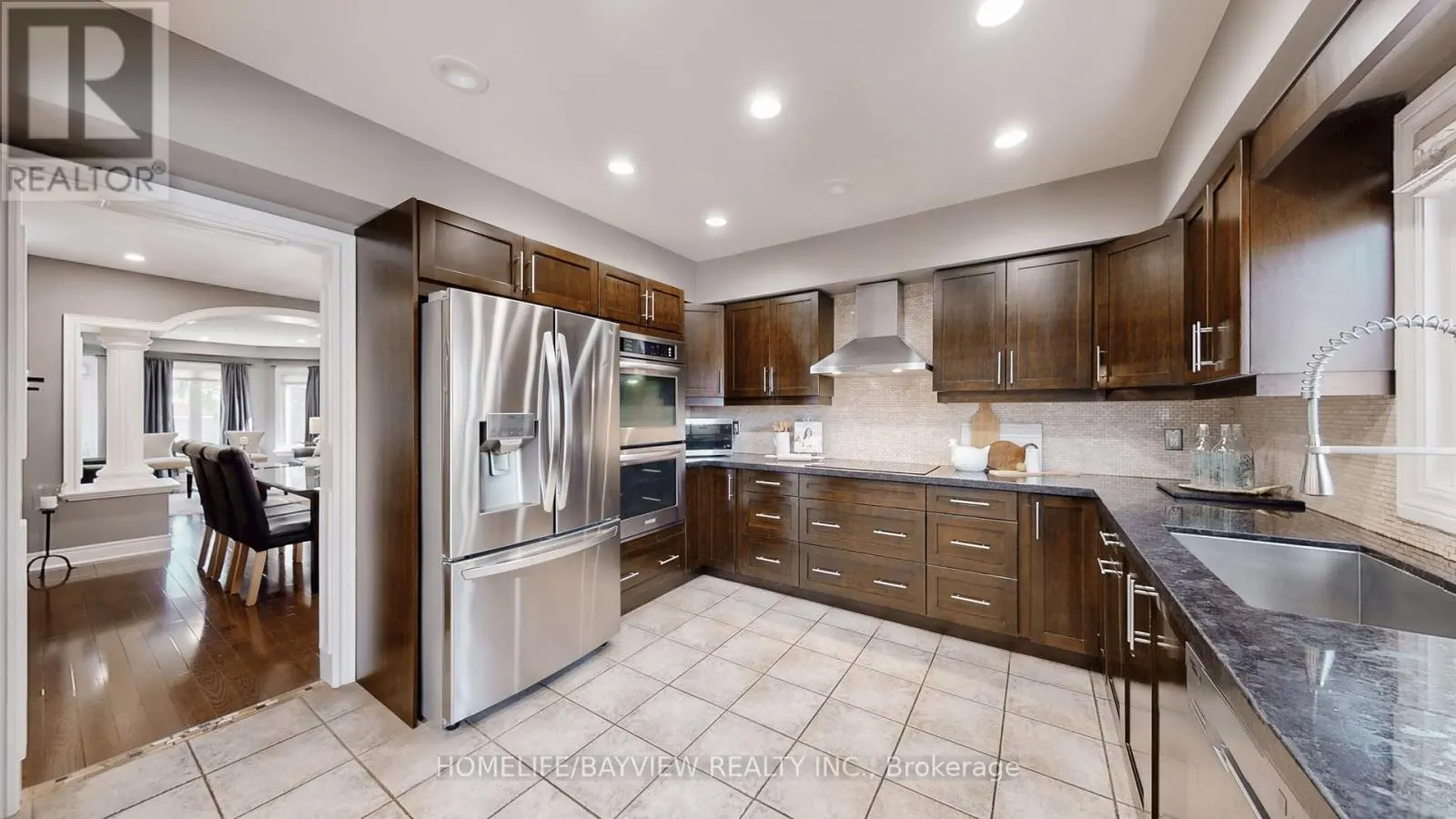 372 GREENOCK DRIVE