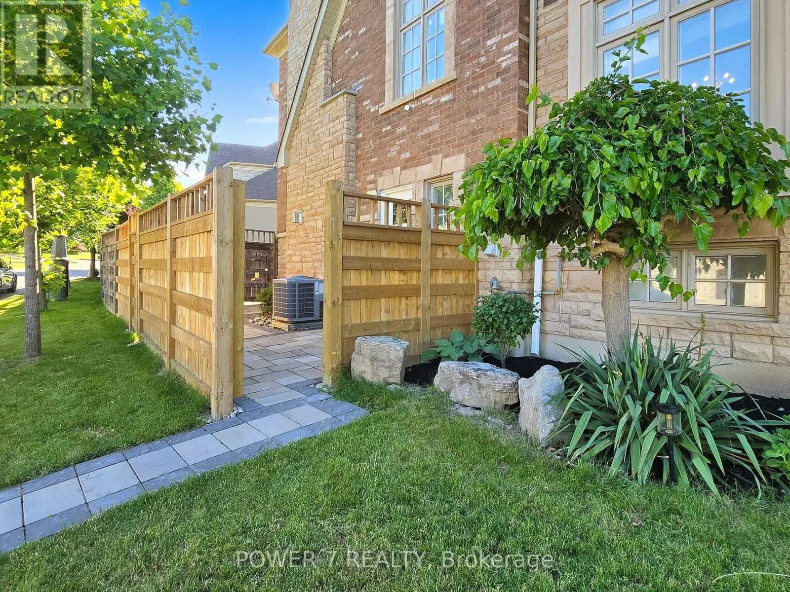 171 ANGUS GLEN BOULEVARD