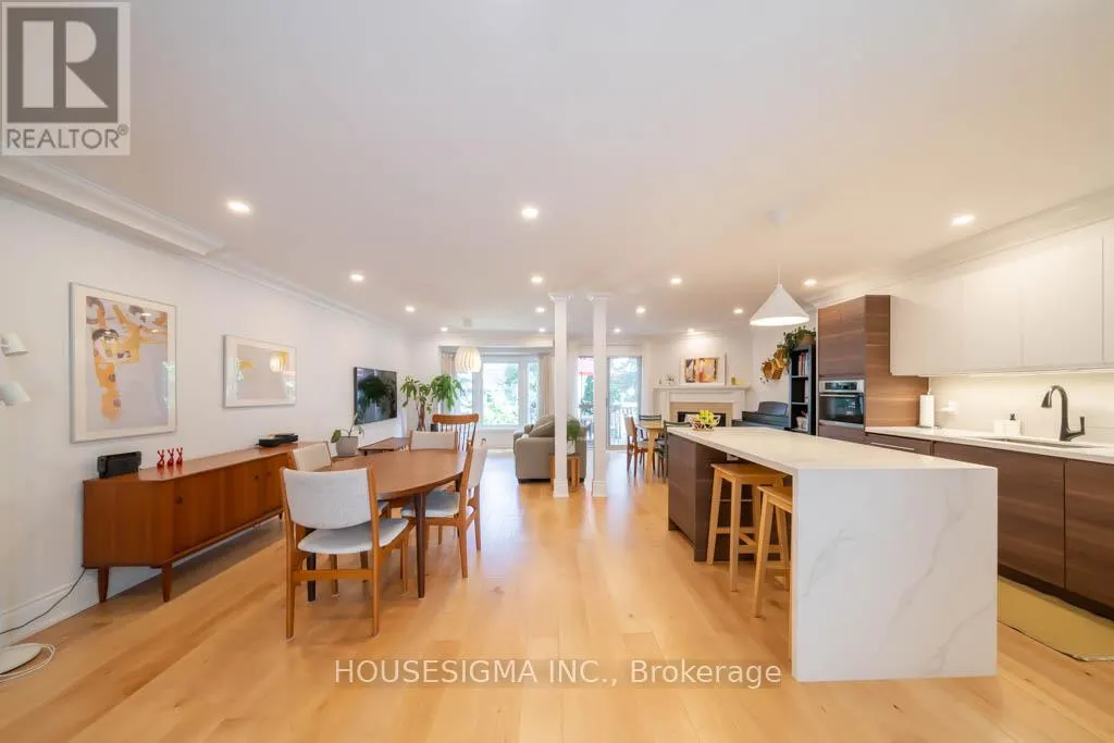 40 BROWNSTONE CIRCLE
