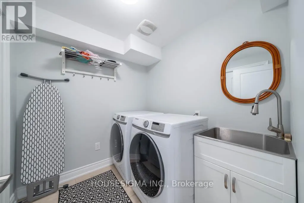 40 BROWNSTONE CIRCLE