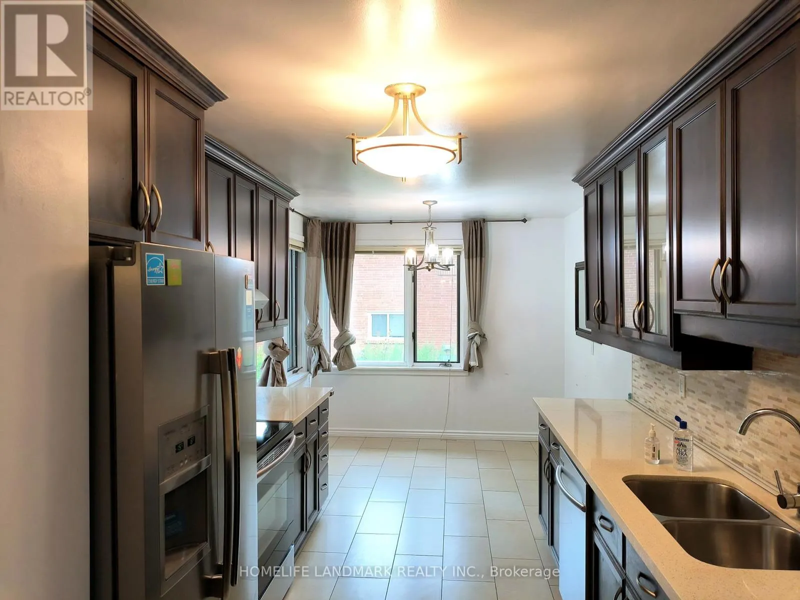 165 FRED VARLEY DRIVE