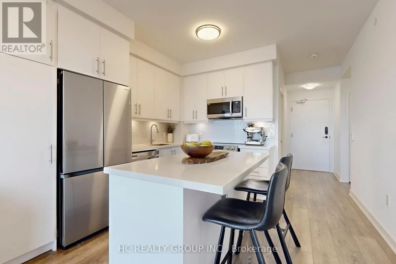 1111 - 105 ONEIDA CRESCENT