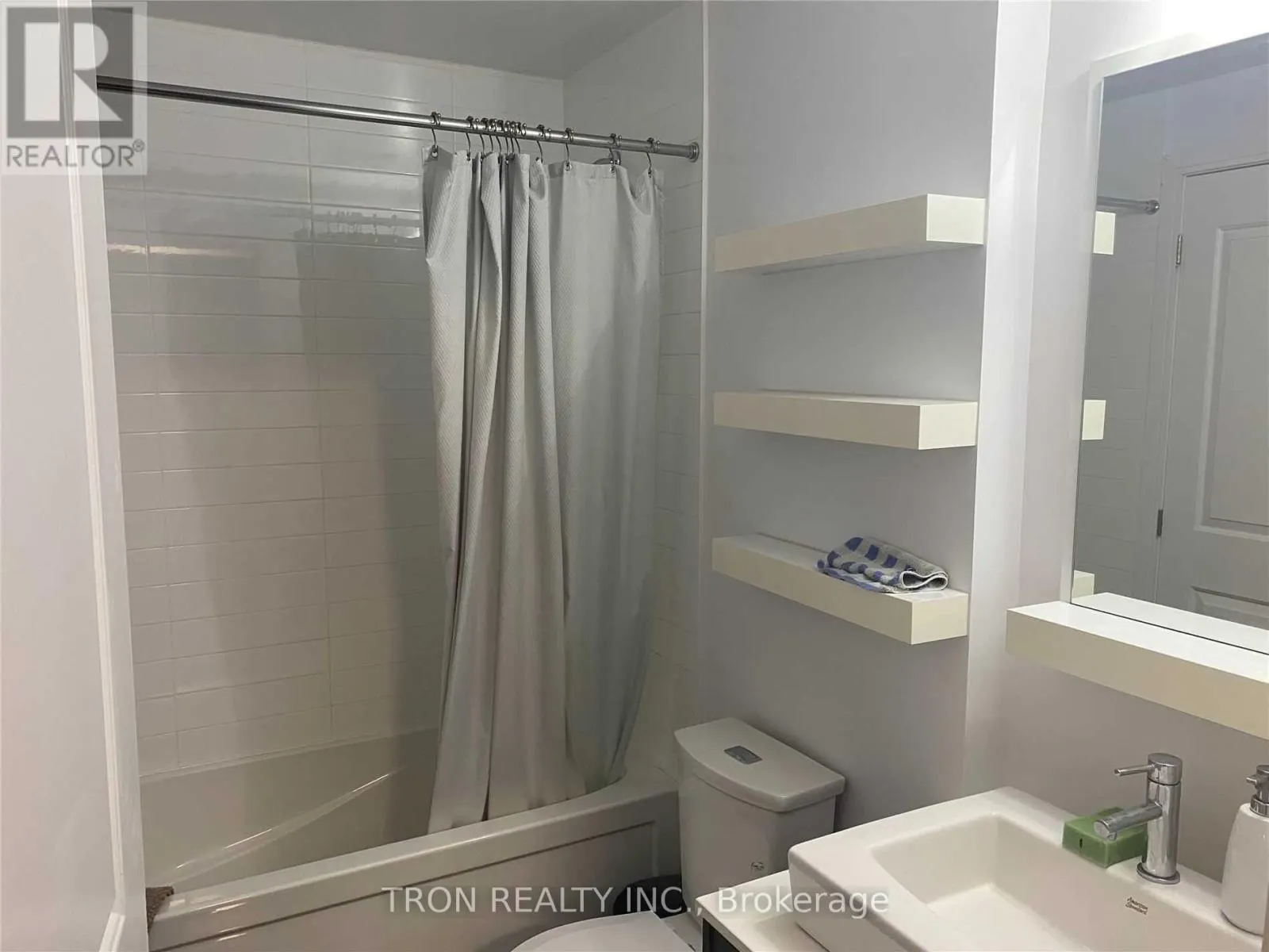 703 - 9199 YONGE STREET