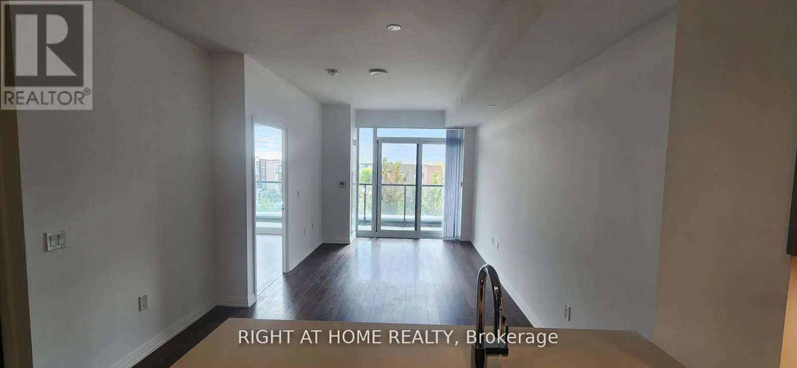311 - 99 EAGLE ROCK WAY