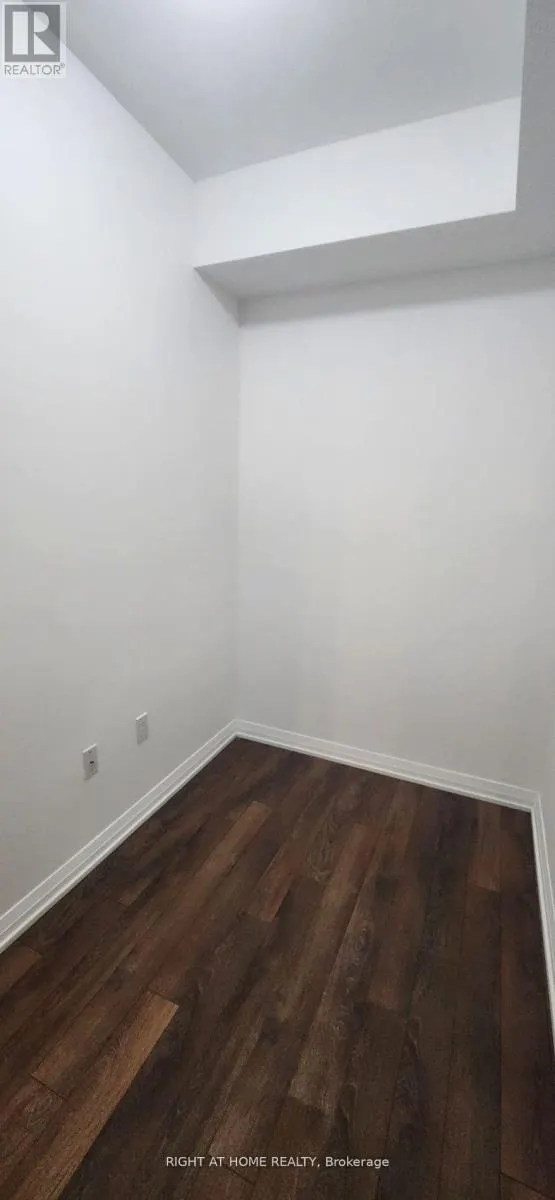 311 - 99 EAGLE ROCK WAY