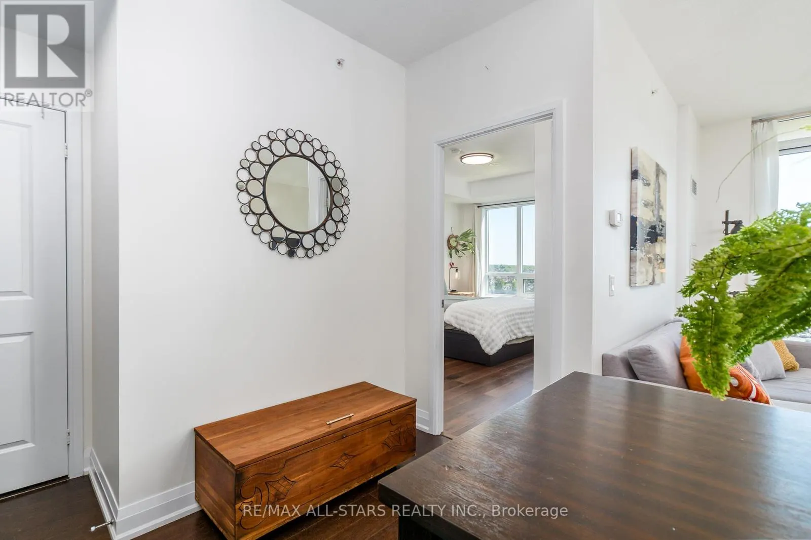 911 - 9582 MARKHAM ROAD