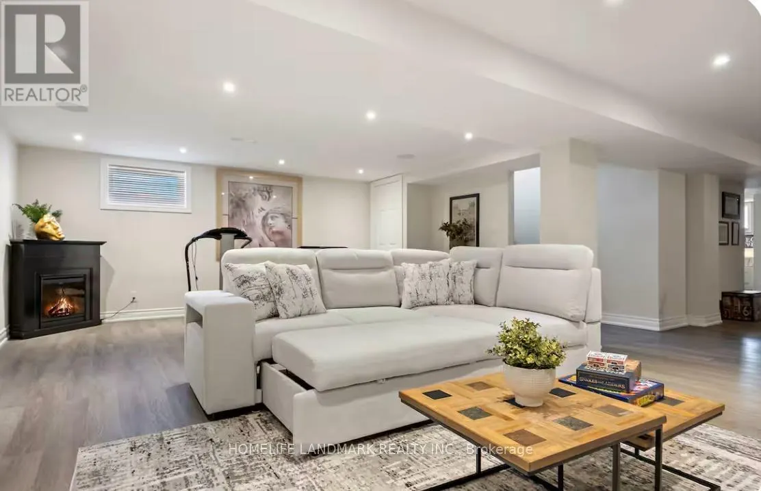 1739 MOUNT ALBERT ROAD