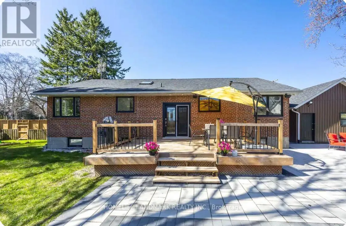 1739 MOUNT ALBERT ROAD