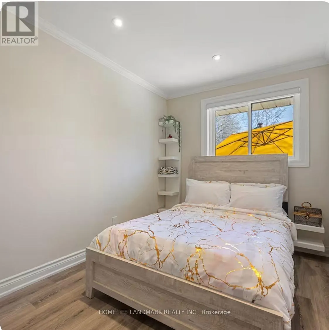 1739 MOUNT ALBERT ROAD