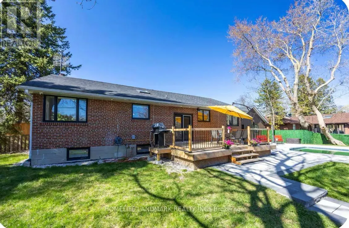 1739 MOUNT ALBERT ROAD