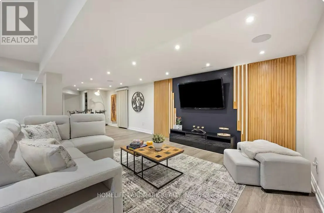 1739 MOUNT ALBERT ROAD