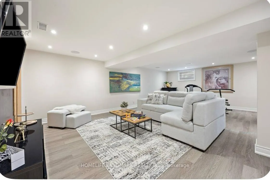 1739 MOUNT ALBERT ROAD