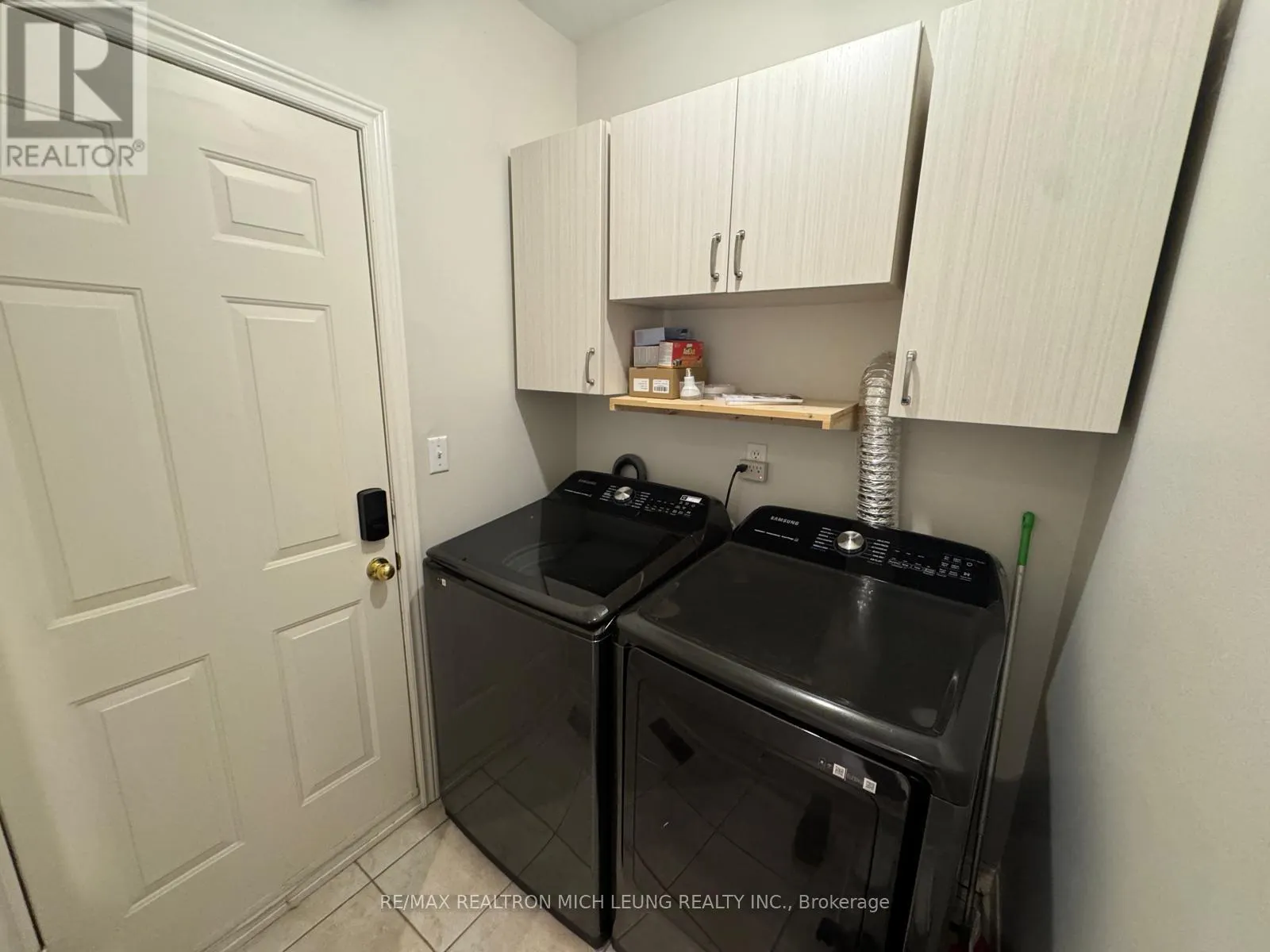 138 DENISE CIRCLE
