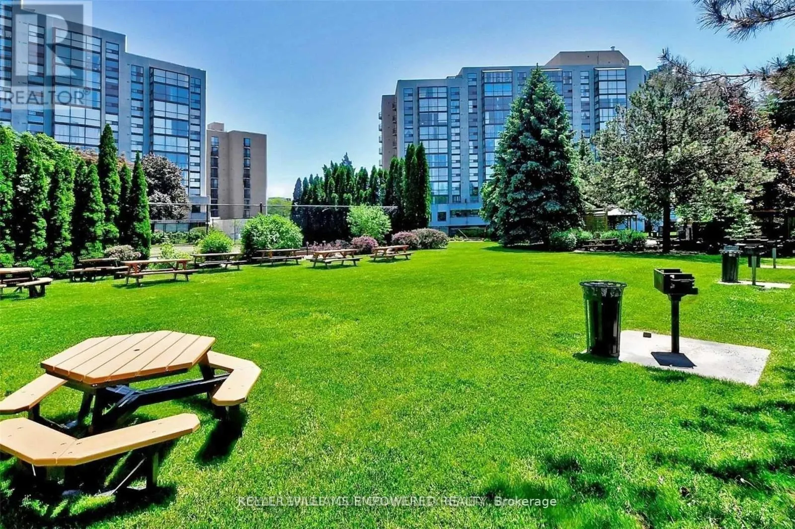 707 - 20 HARDING BOULEVARD W