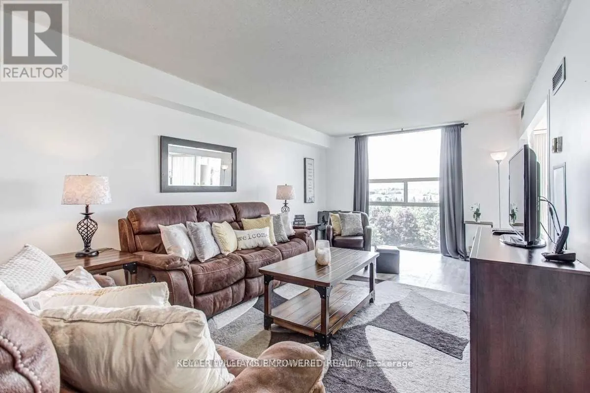 707 - 20 HARDING BOULEVARD W
