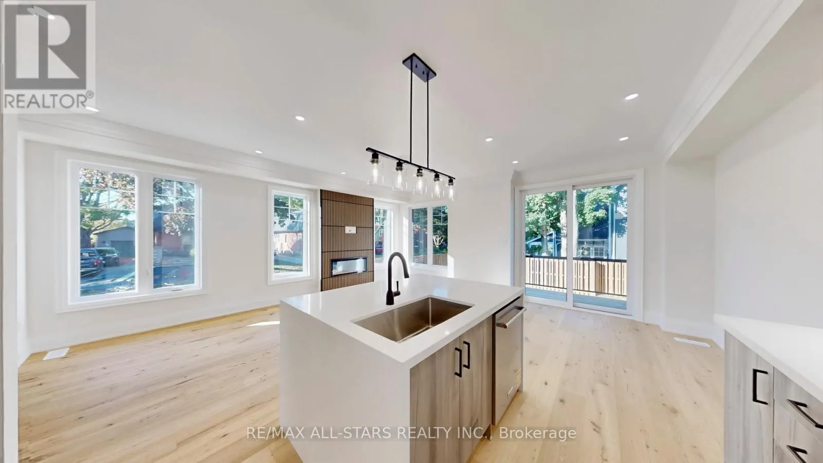 50 THIRD AVENUE S