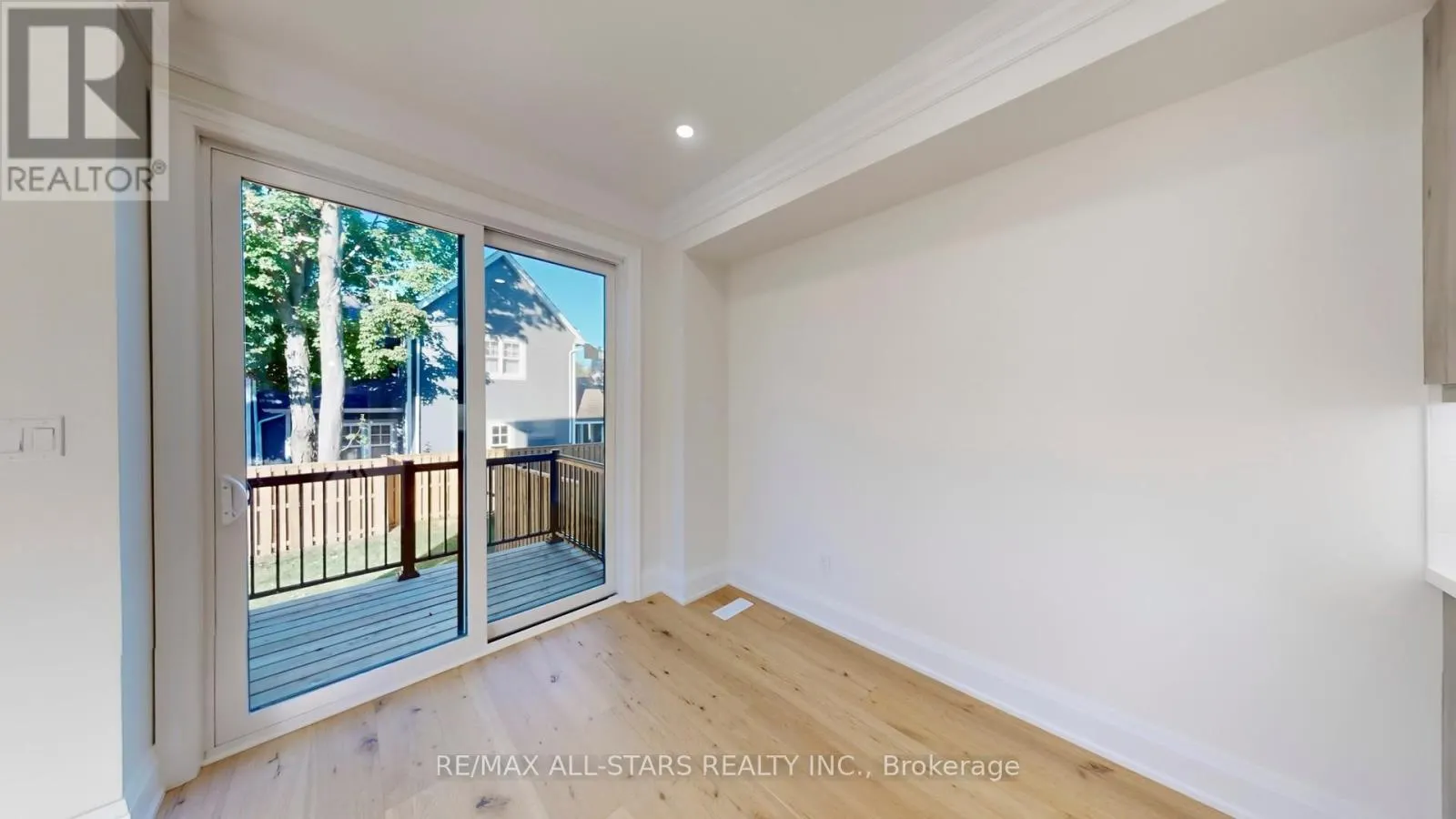 50 THIRD AVENUE S