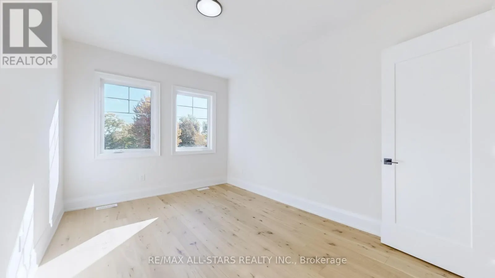 48 THIRD AVENUE S