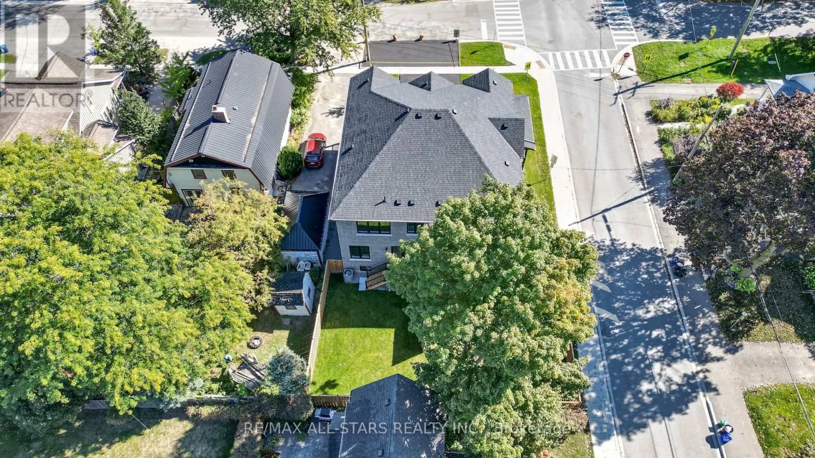 48 THIRD AVENUE S