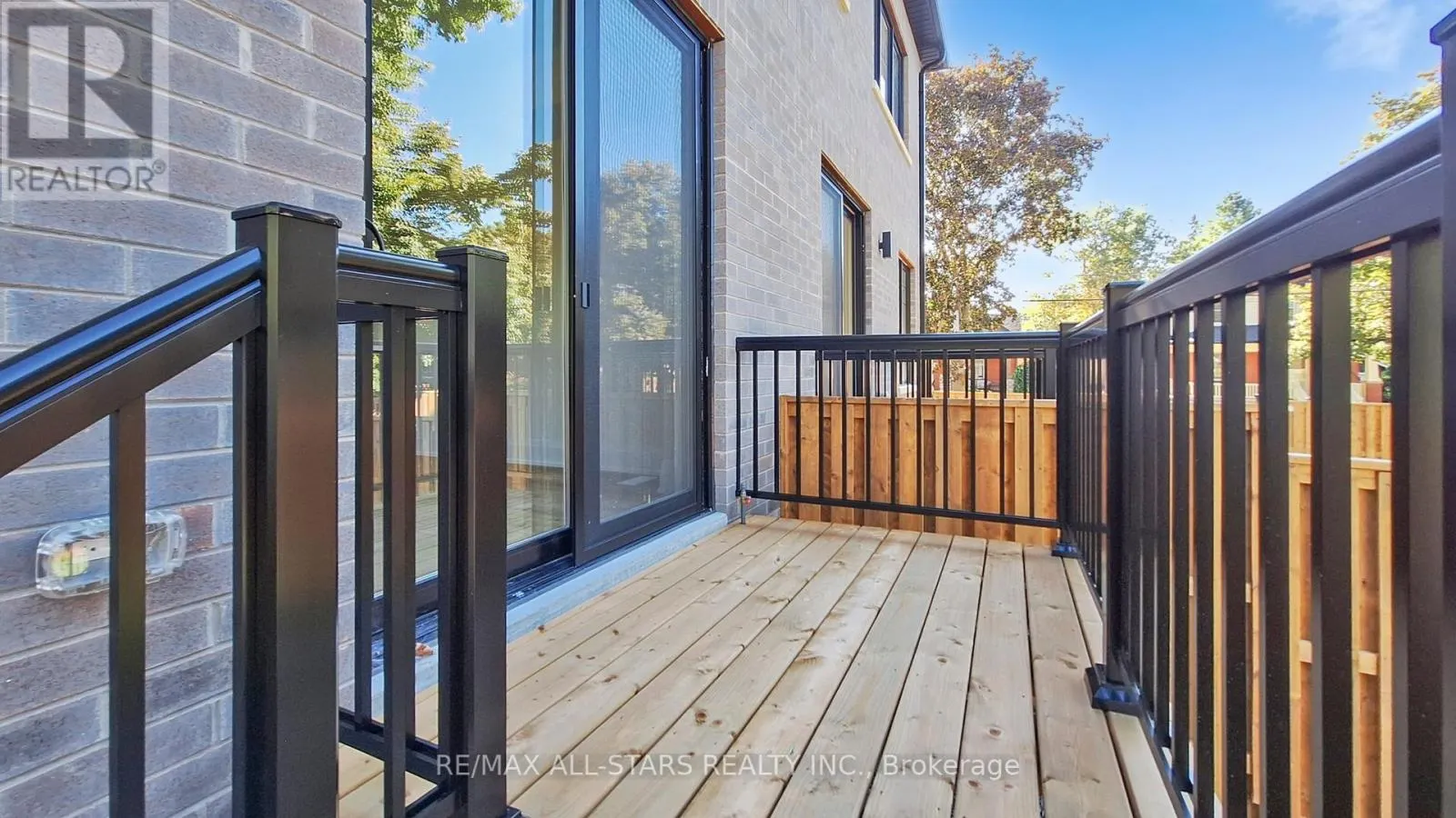 48 THIRD AVENUE S