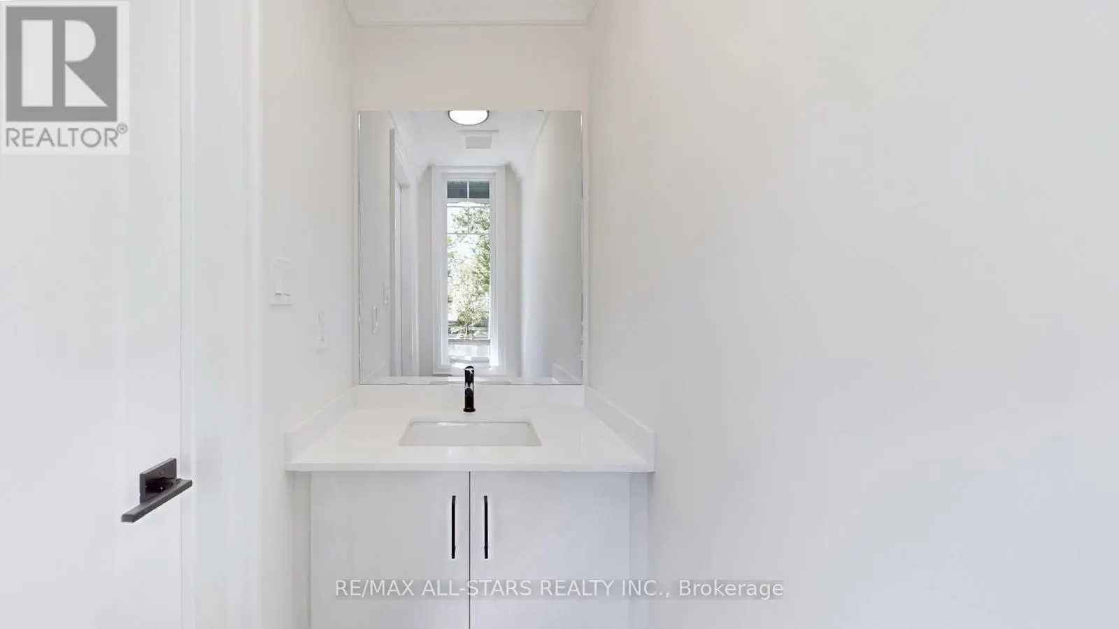 48 THIRD AVENUE S