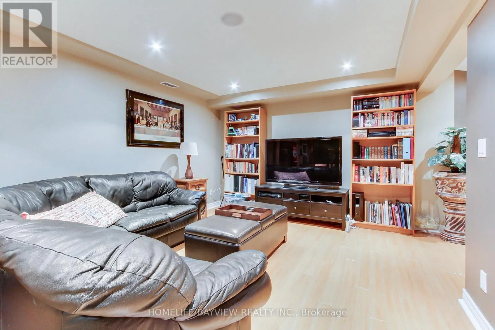 6 JAYLYNN COURT