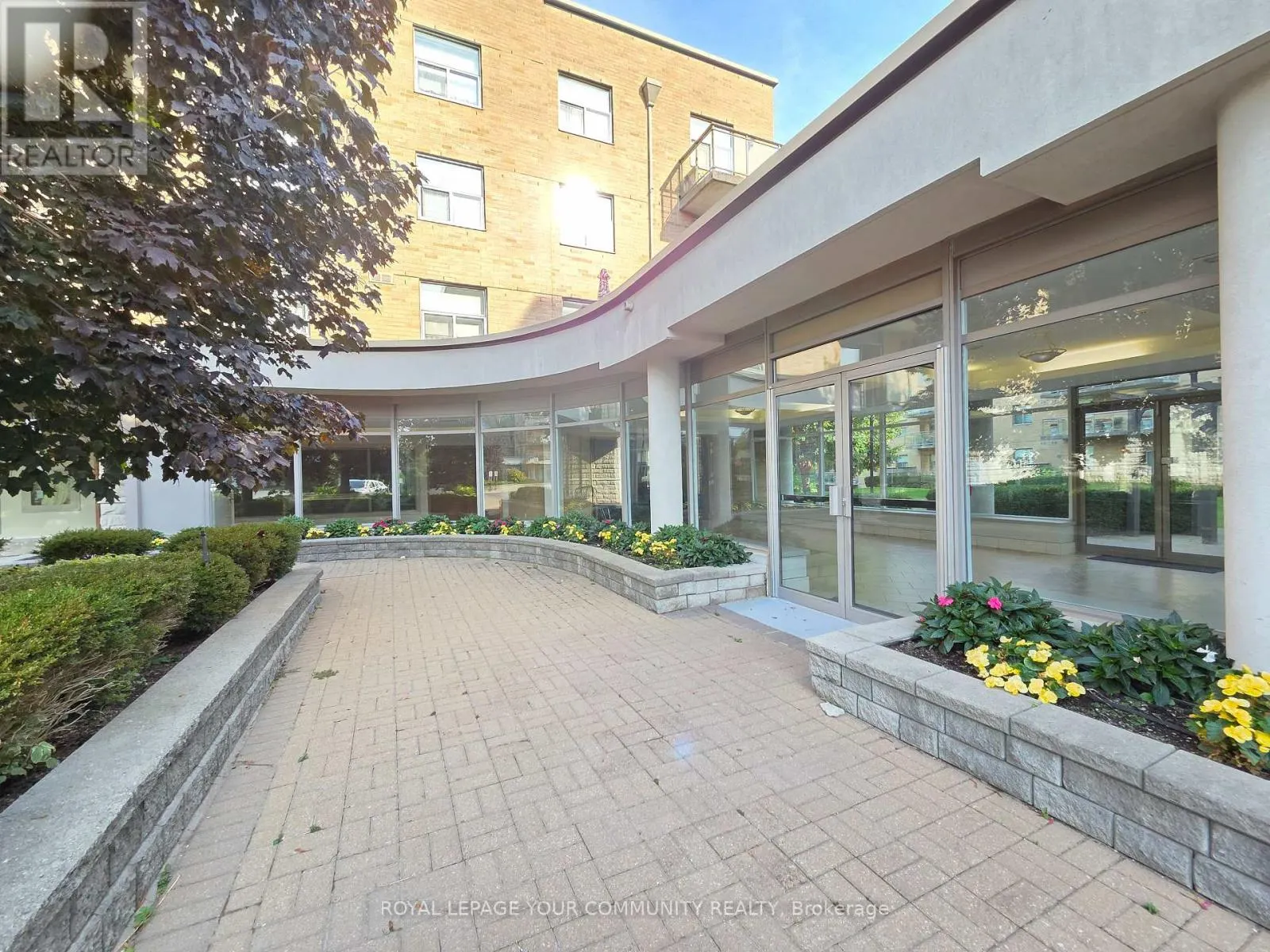 508 - 2504 RUTHERFORD ROAD