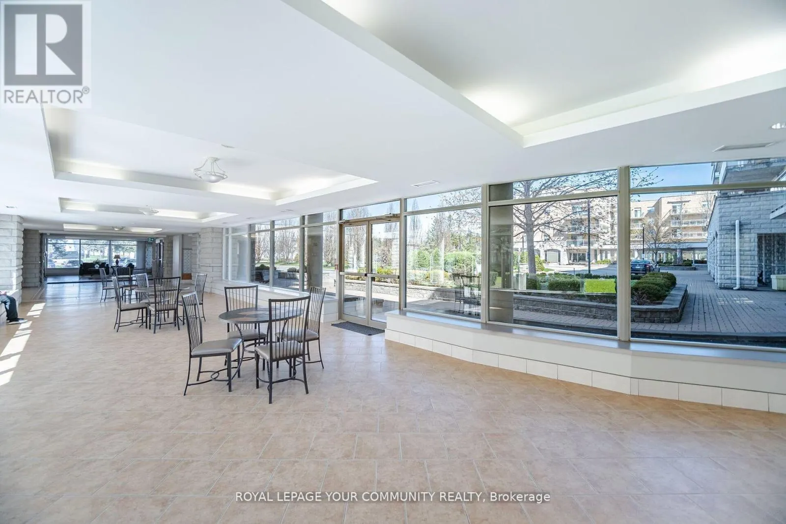 508 - 2504 RUTHERFORD ROAD
