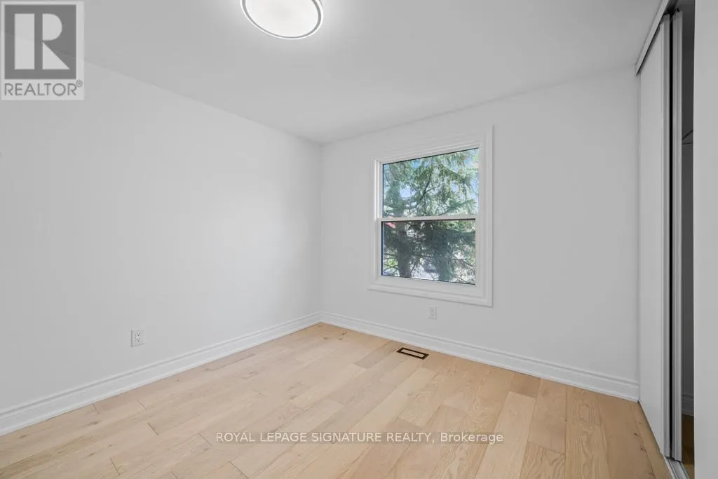 227 THOMS CRESCENT