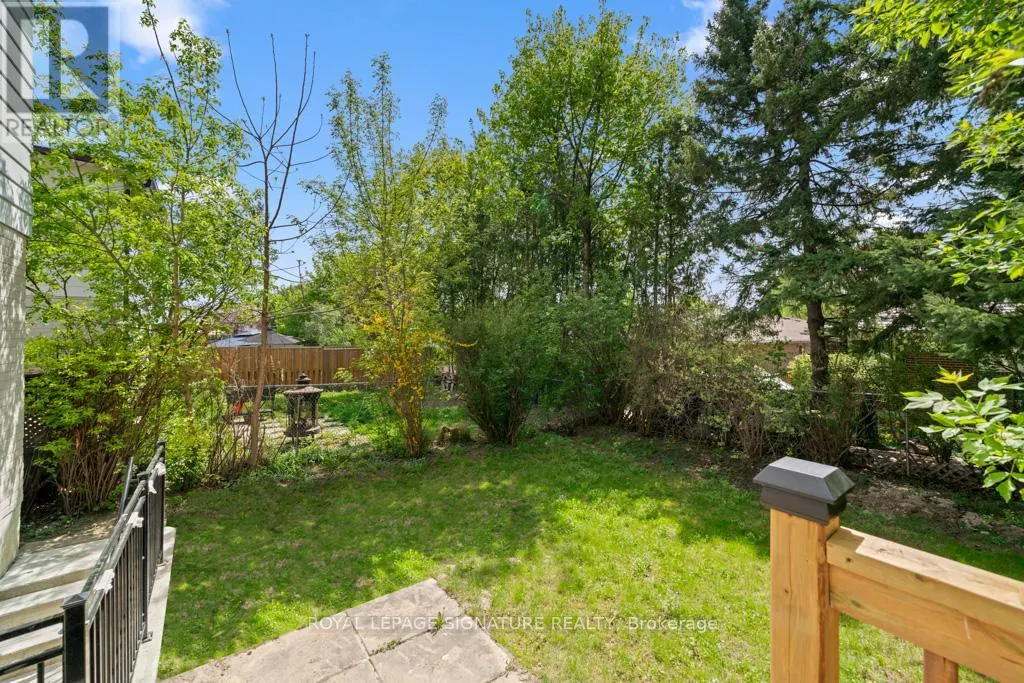 227 THOMS CRESCENT