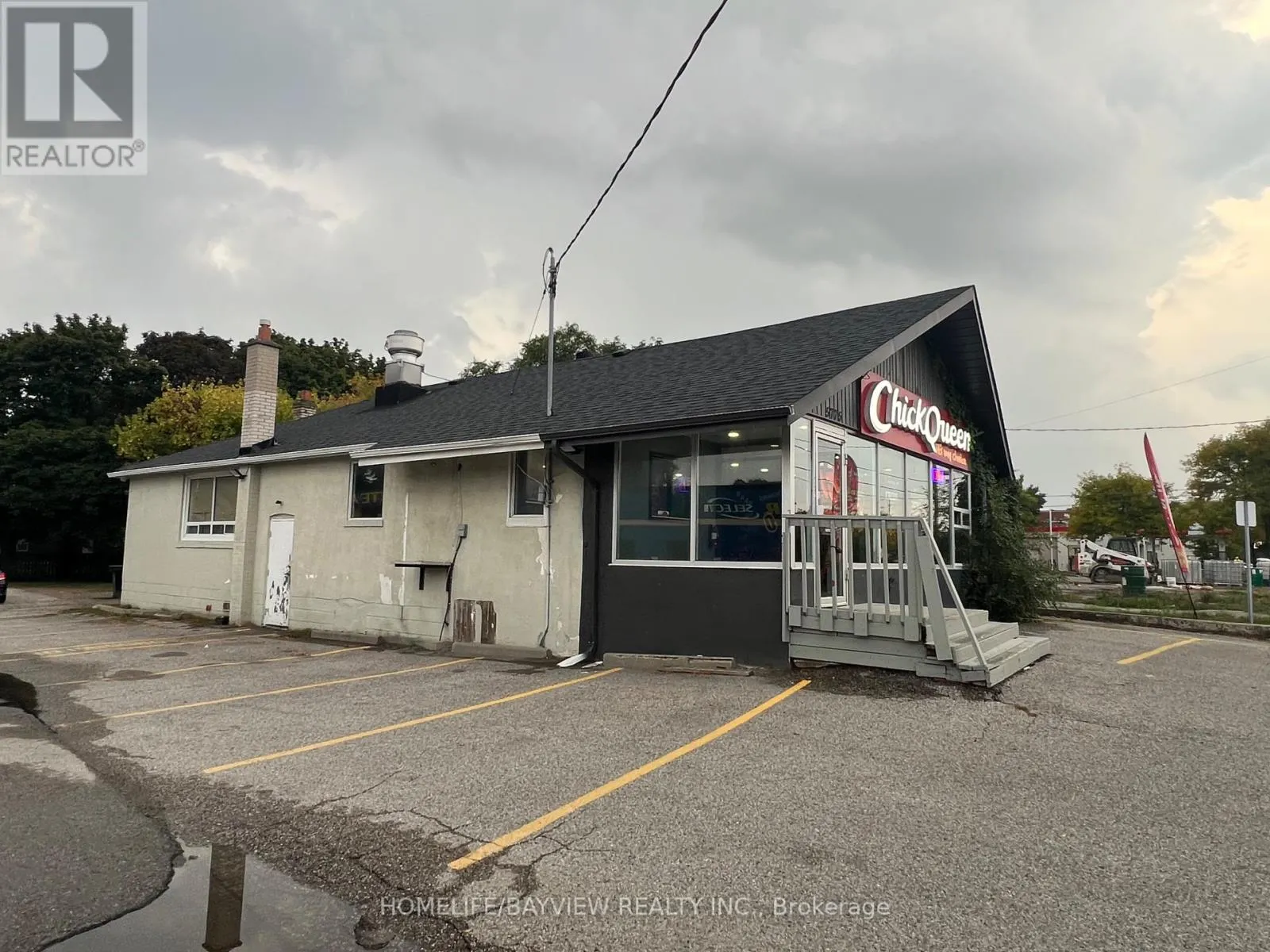 5775 HIGHWAY 7 E