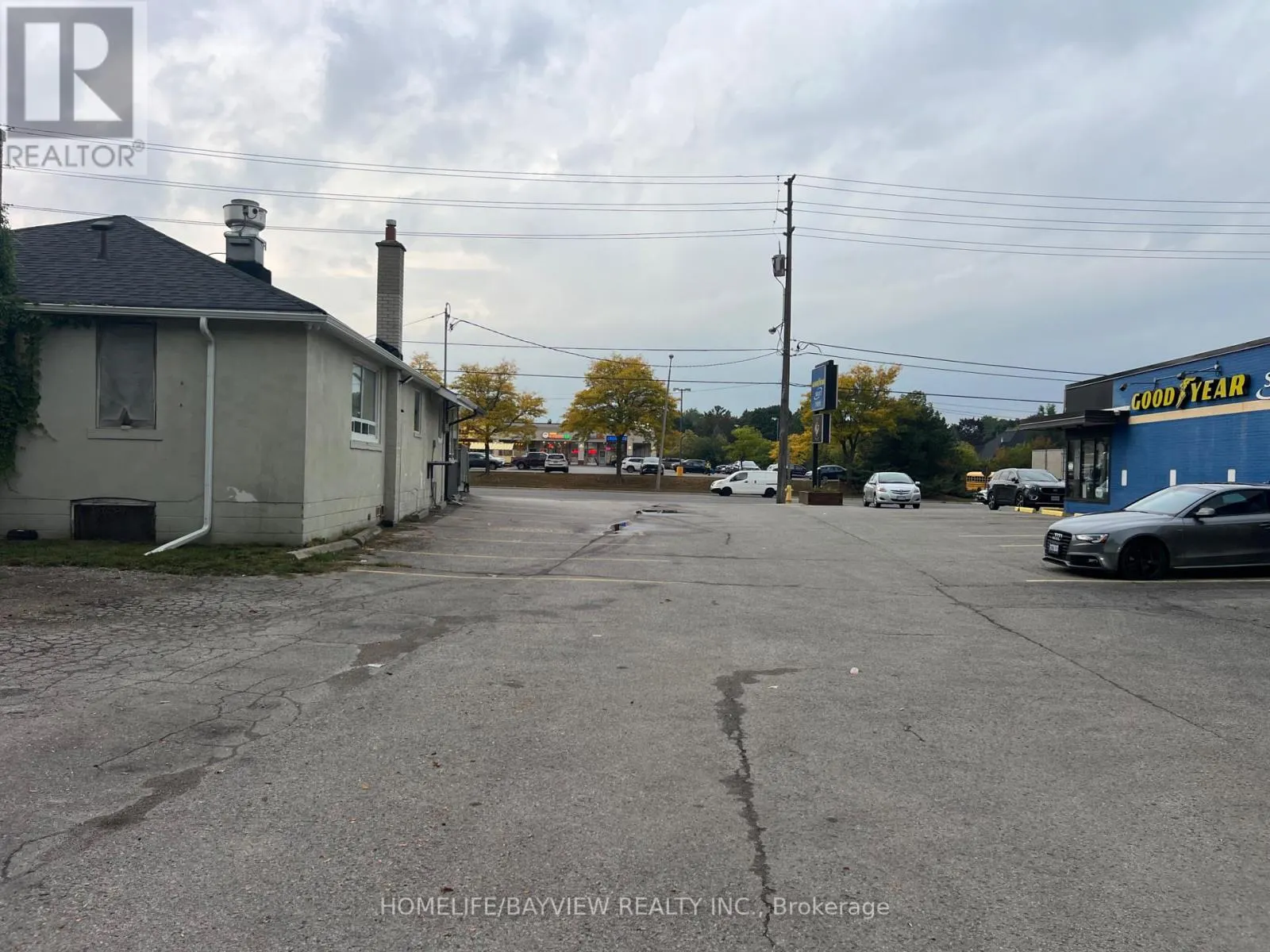 5775 HIGHWAY 7 E