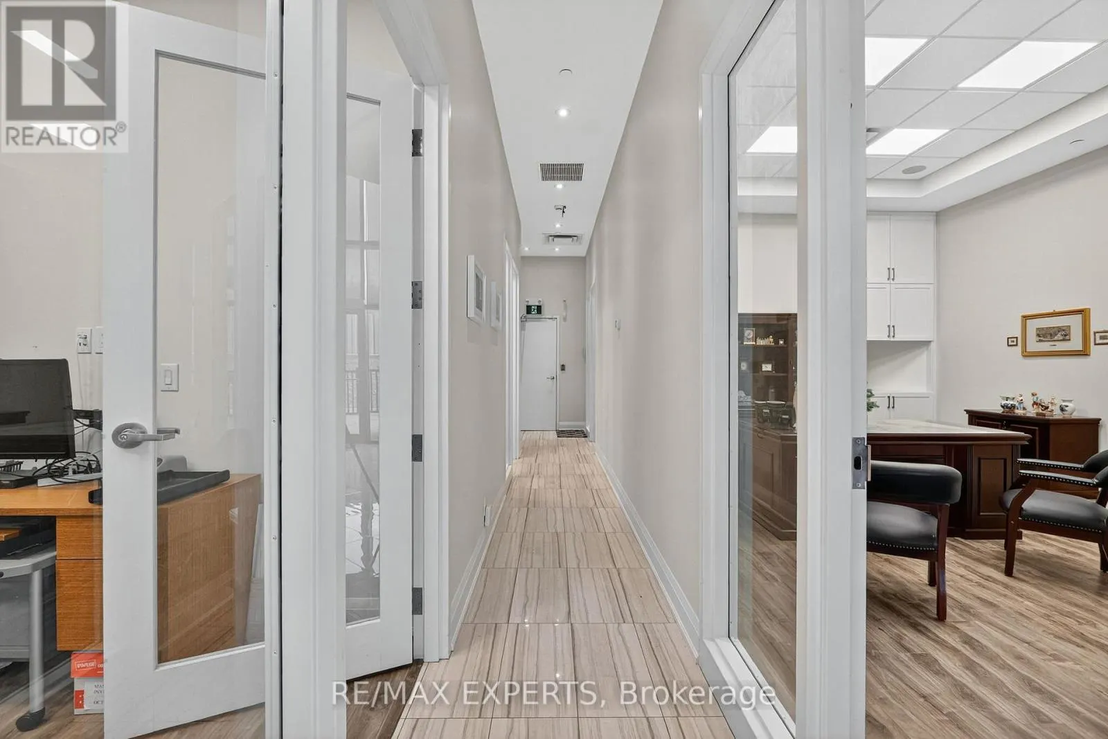 6 - 12 WOODSTREAM BOULEVARD