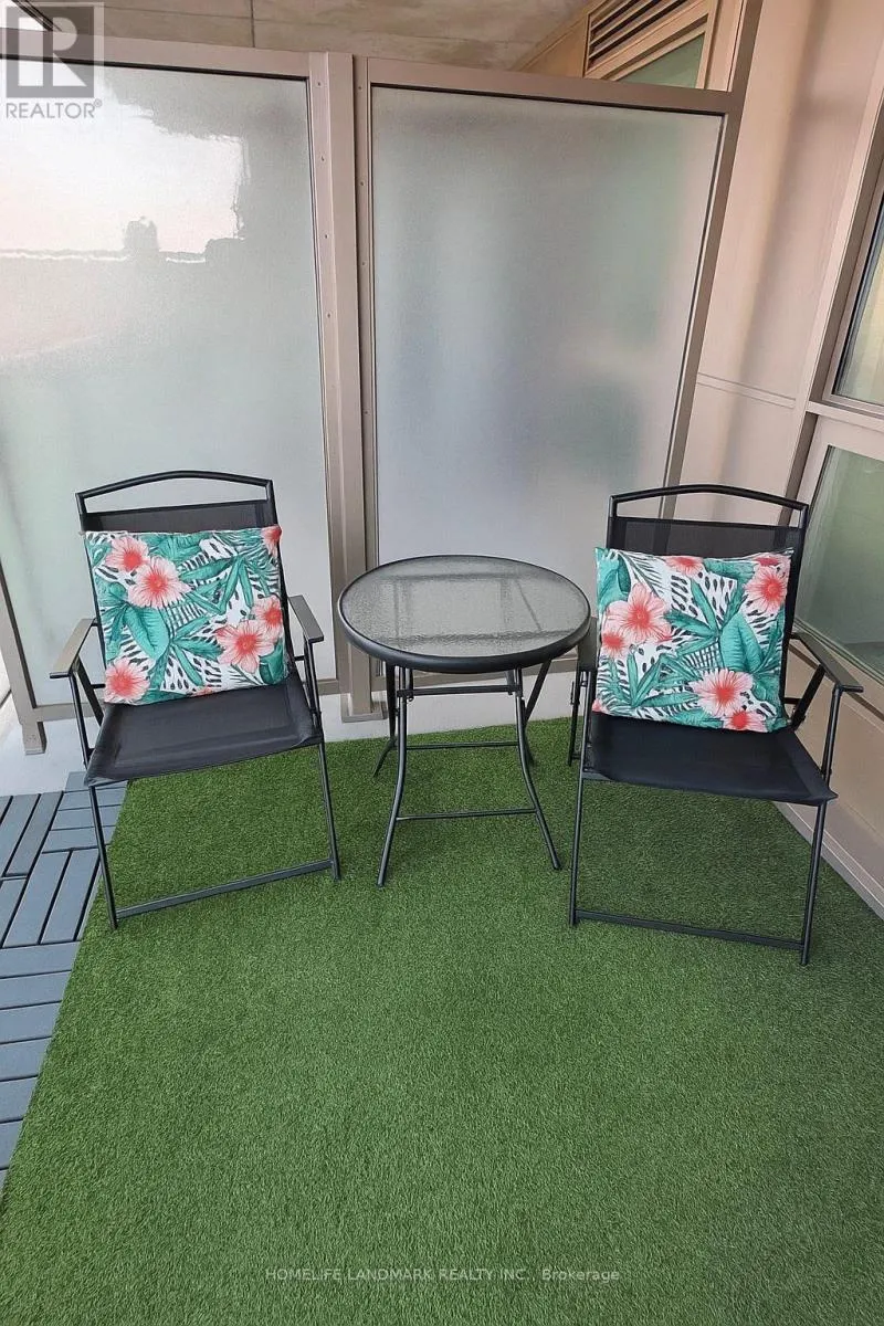 # 622 - 75 NORMAN BETHUNE AVENUE E