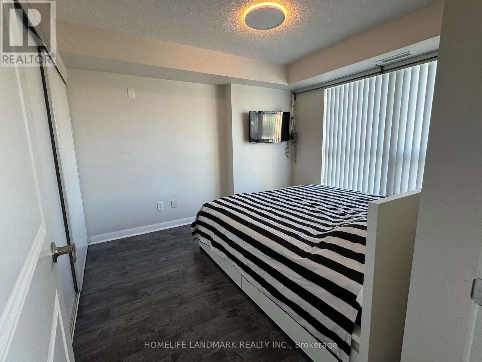 # 622 - 75 NORMAN BETHUNE AVENUE E