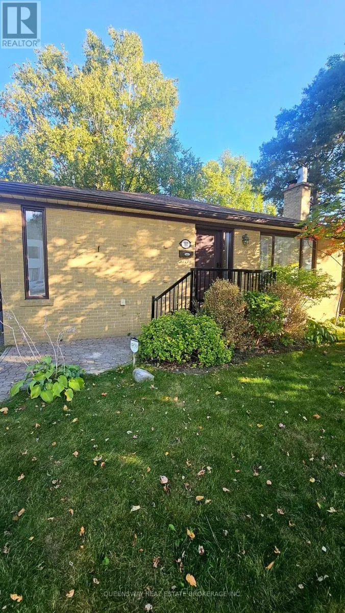 102 MURRAY DRIVE