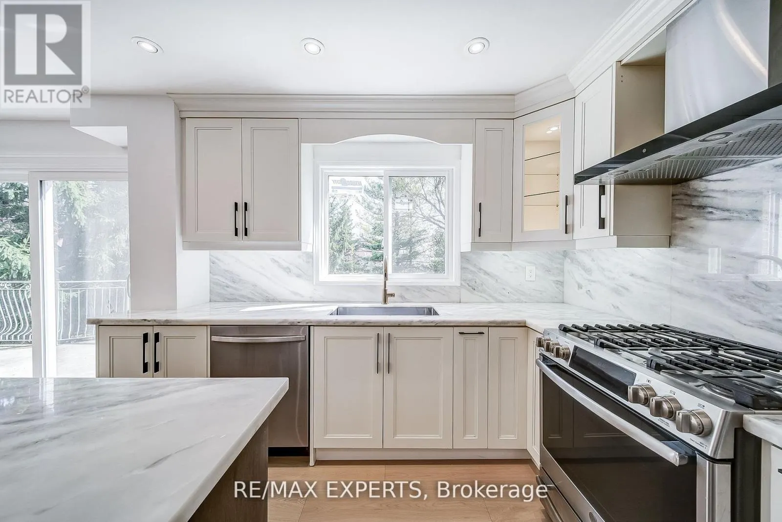 85 VILLA PARK DRIVE