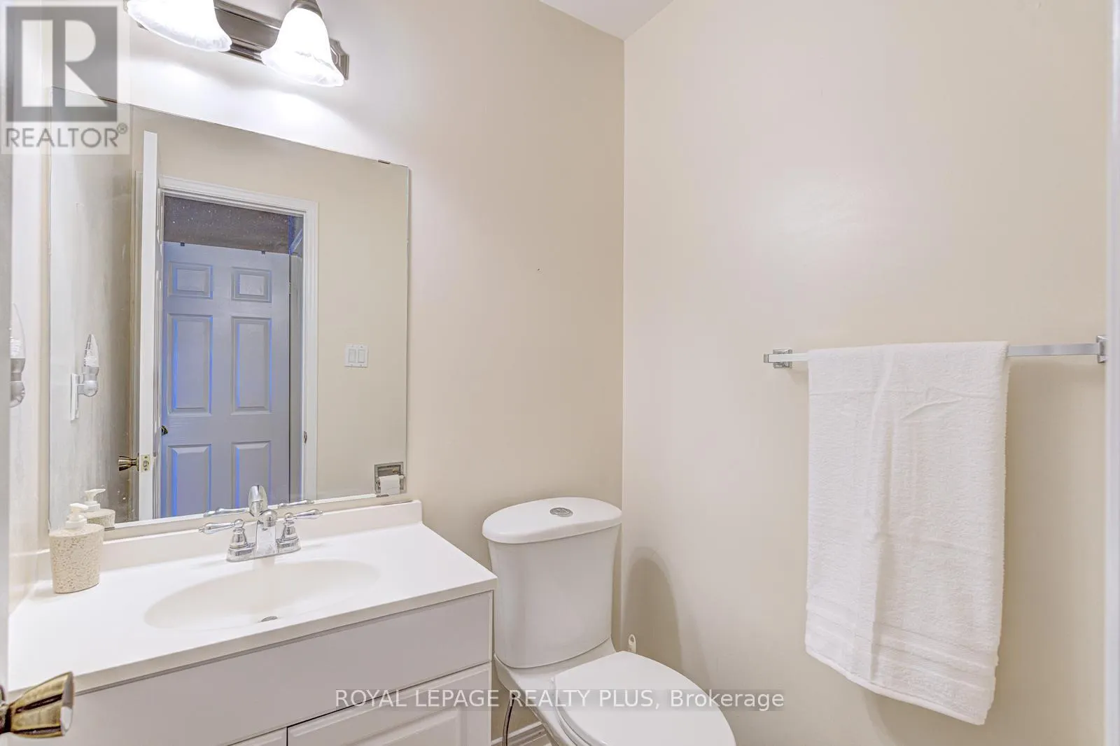 767 PLAYTER CRESCENT