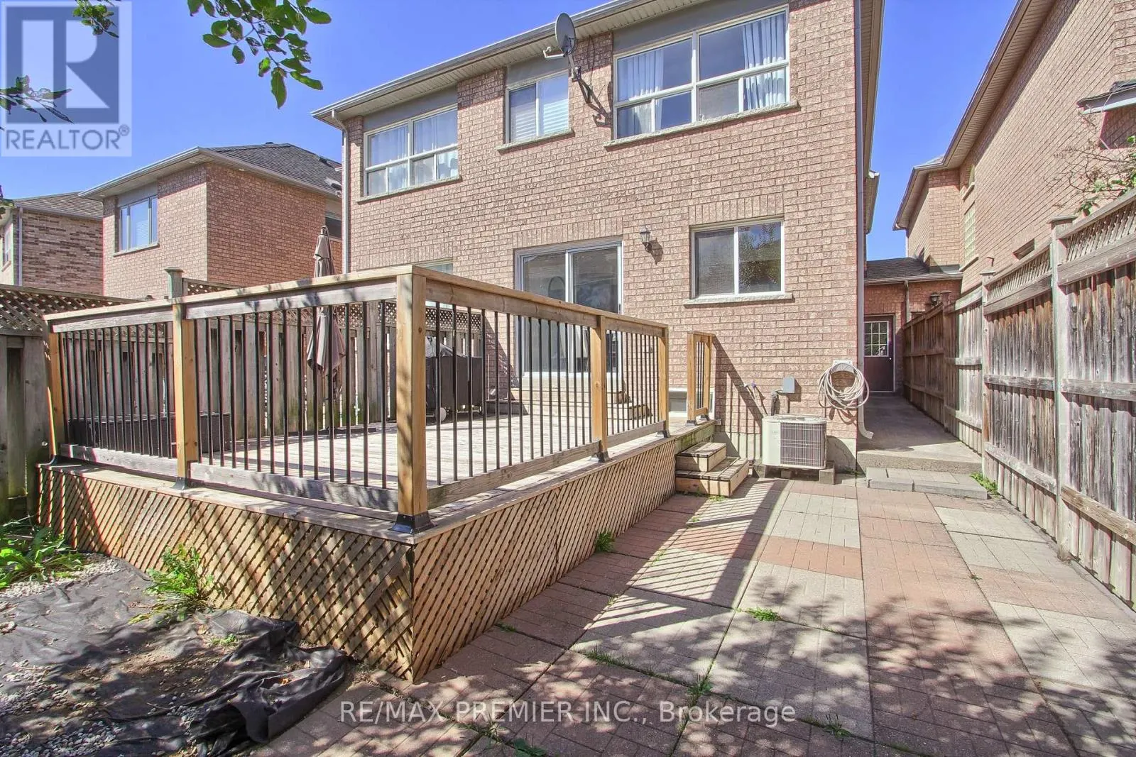 39 RONAN CRESCENT